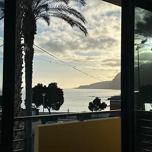 Amarelo Canical (Madeira)